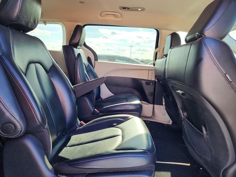 2023 CHRYSLER PACIFICA HYBRID TOURING L 11