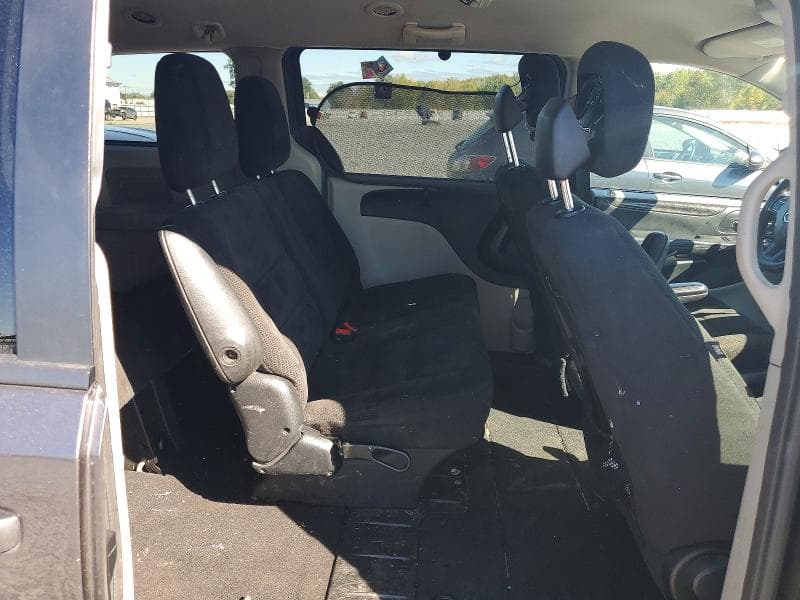 2017 DODGE GRAND CARAVAN SE 11