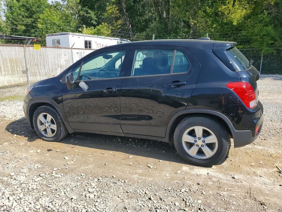 2019 CHEVROLET TRAX LS 2