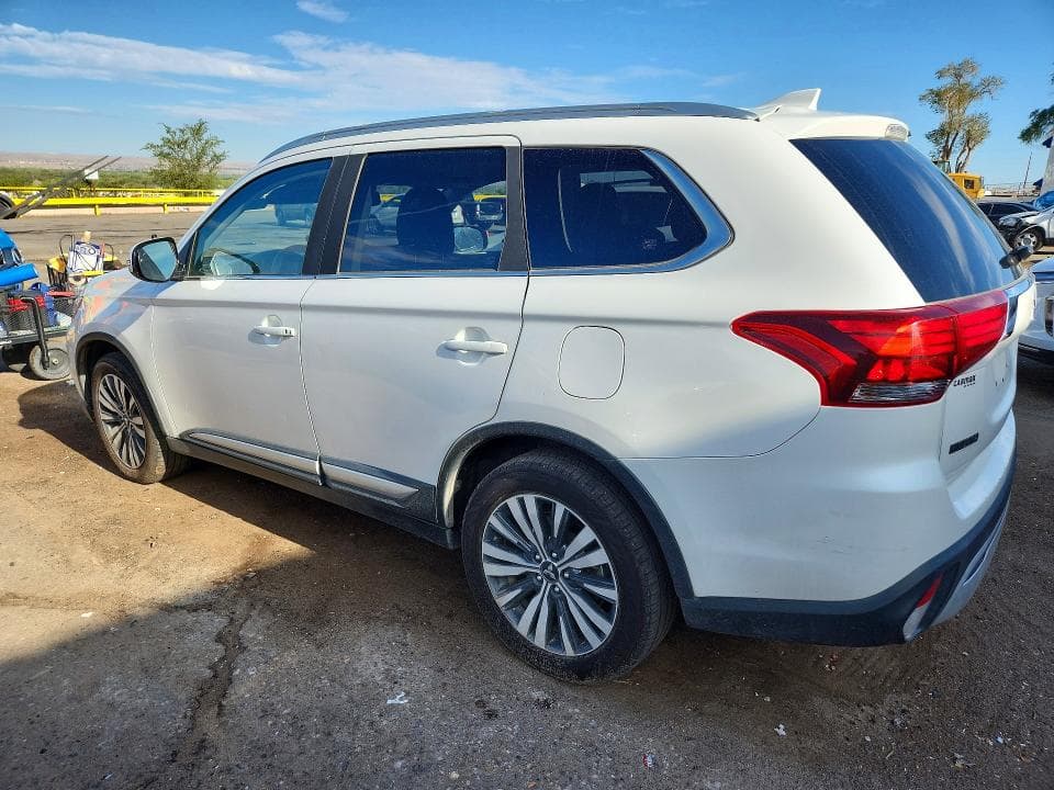 2019 MITSUBISHI OUTLANDER SE 2
