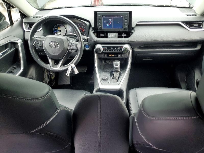 2022 TOYOTA RAV4 XLE PREMIUM 8