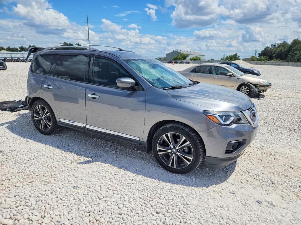 2018 NISSAN PATHFINDER PLATINUM 4