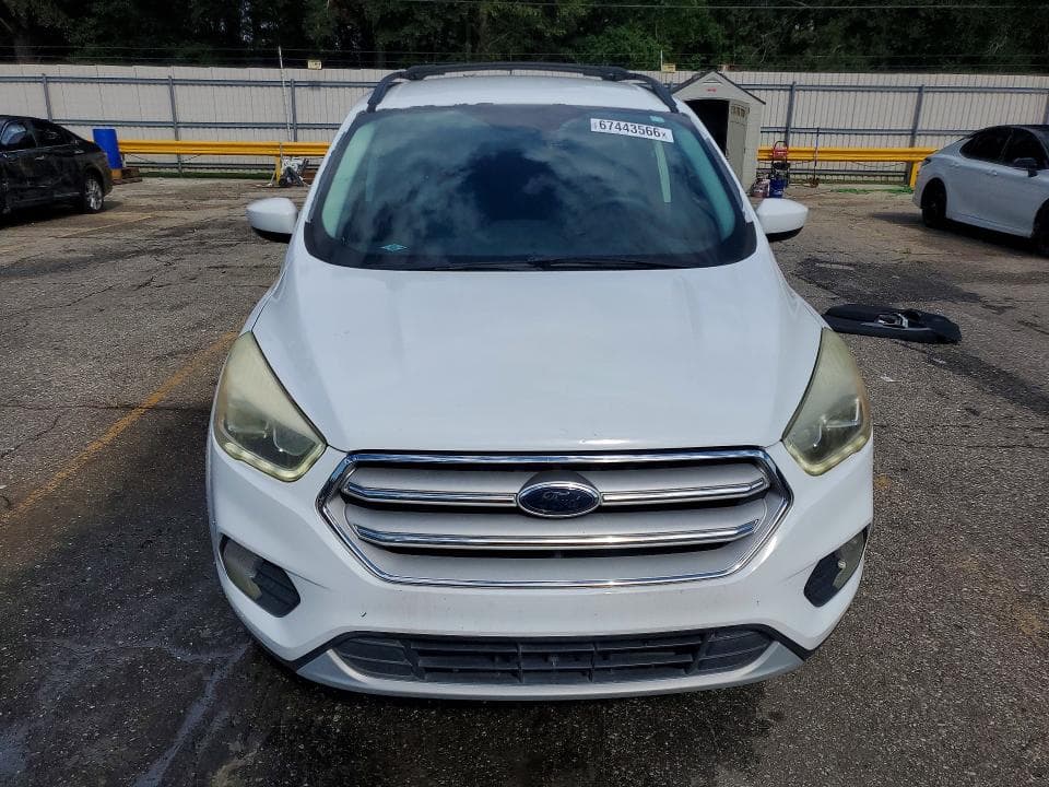 2017 FORD ESCAPE SE 5