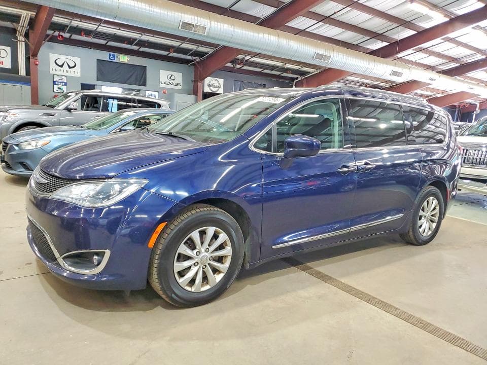 2019 CHRYSLER PACIFICA TOURING L - 1