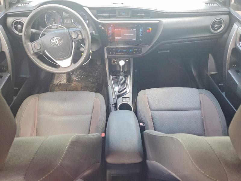 2019 TOYOTA COROLLA LE 8