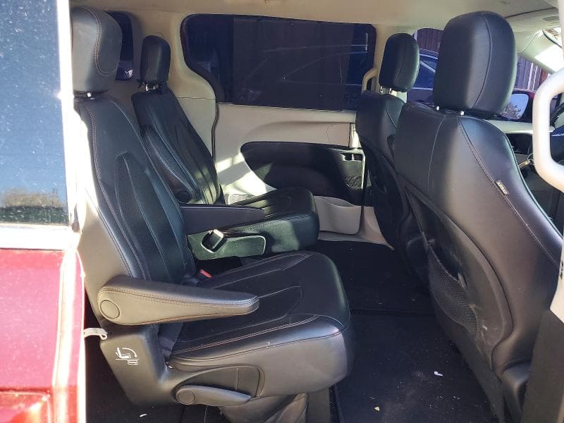 2018 CHRYSLER PACIFICA TOURING L 10