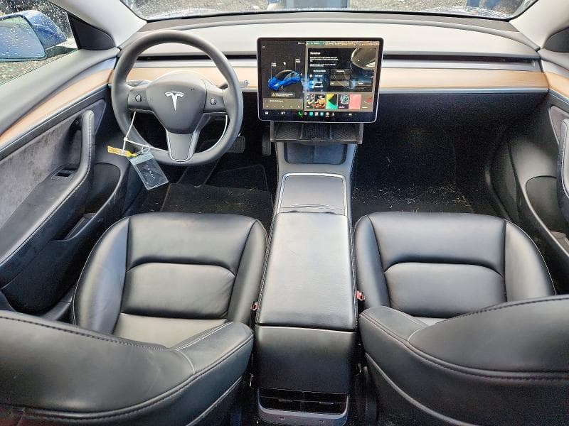 2021 TESLA MODEL 3 8