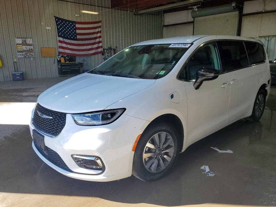 2024 CHRYSLER PACIFICA HYBRID SELECT - 1