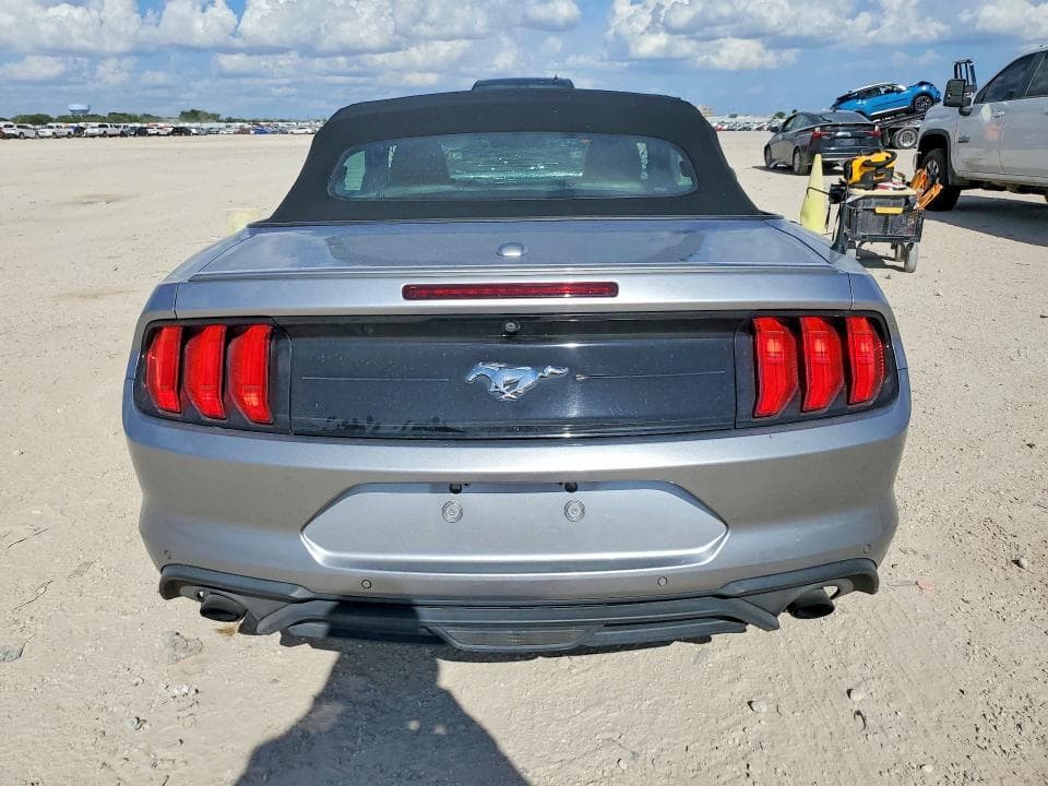 2022 FORD MUSTANG 6