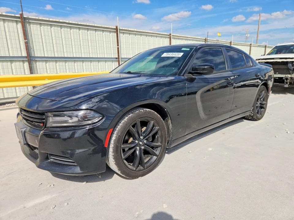 2017 DODGE CHARGER SE - 1