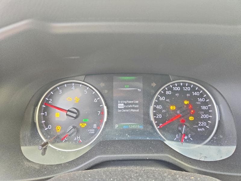 2021 TOYOTA RAV4 XLE 9