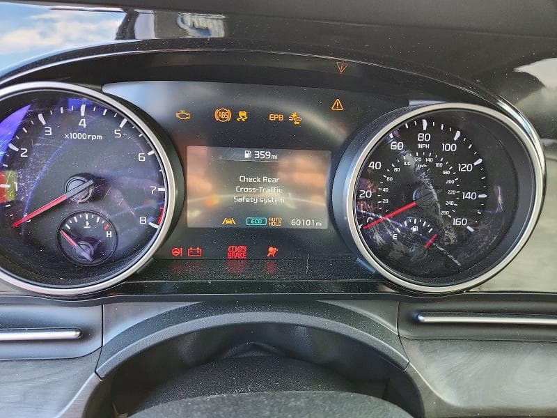 2024 KIA CARNIVAL EX 9