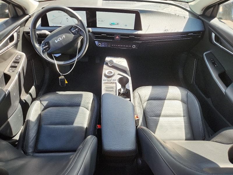 2023 KIA EV6 WIND 8
