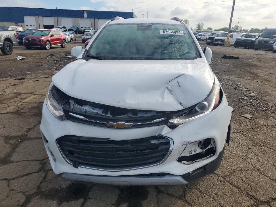 2017 CHEVROLET TRAX 1LT 5