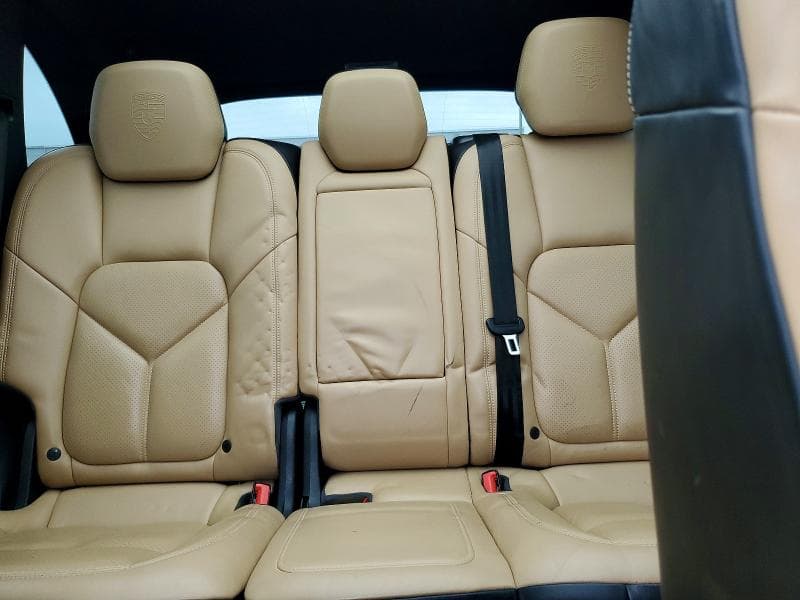 2017 PORSCHE CAYENNE 10