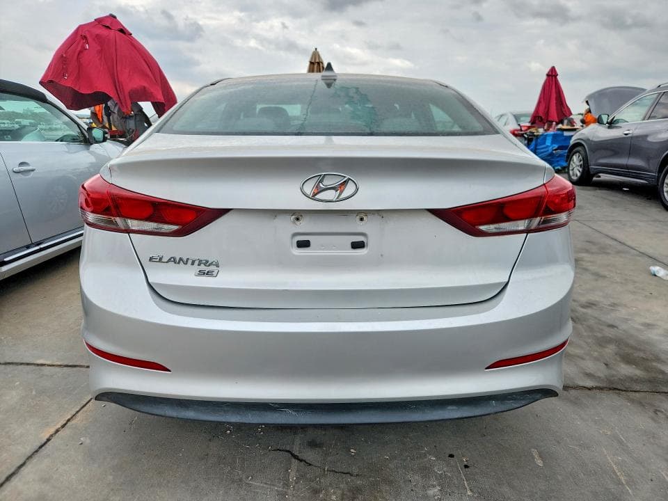 2017 HYUNDAI ELANTRA SE 6
