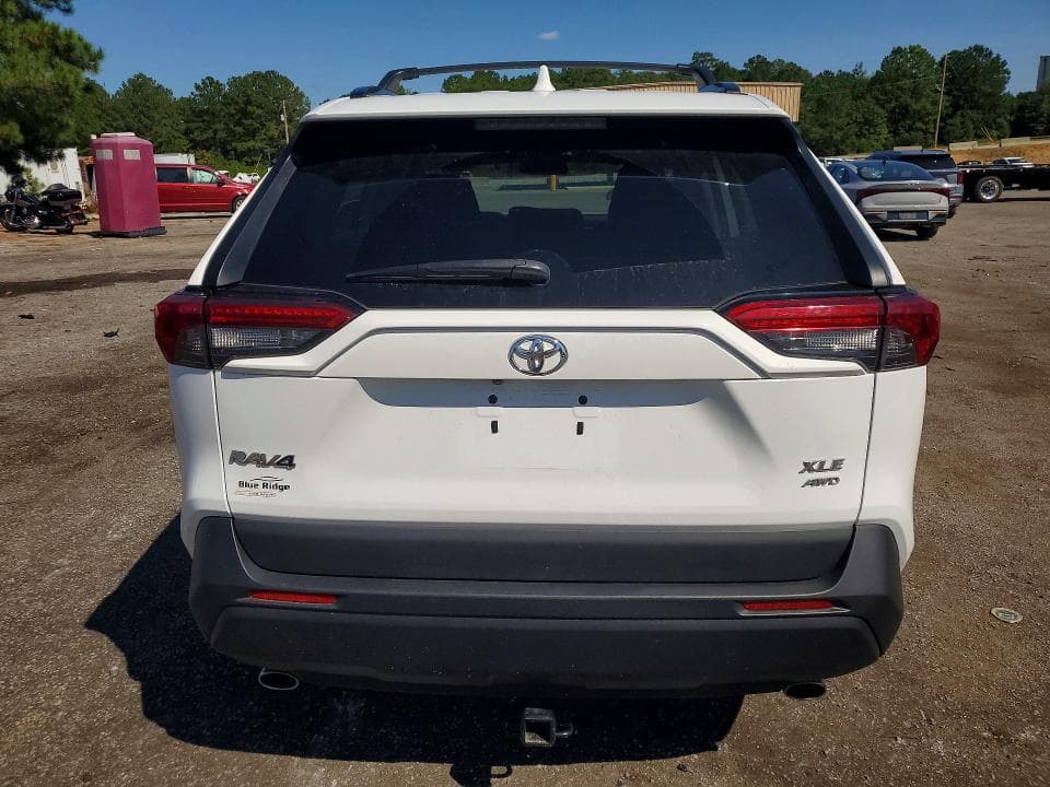 2019 TOYOTA RAV4 XLE 6