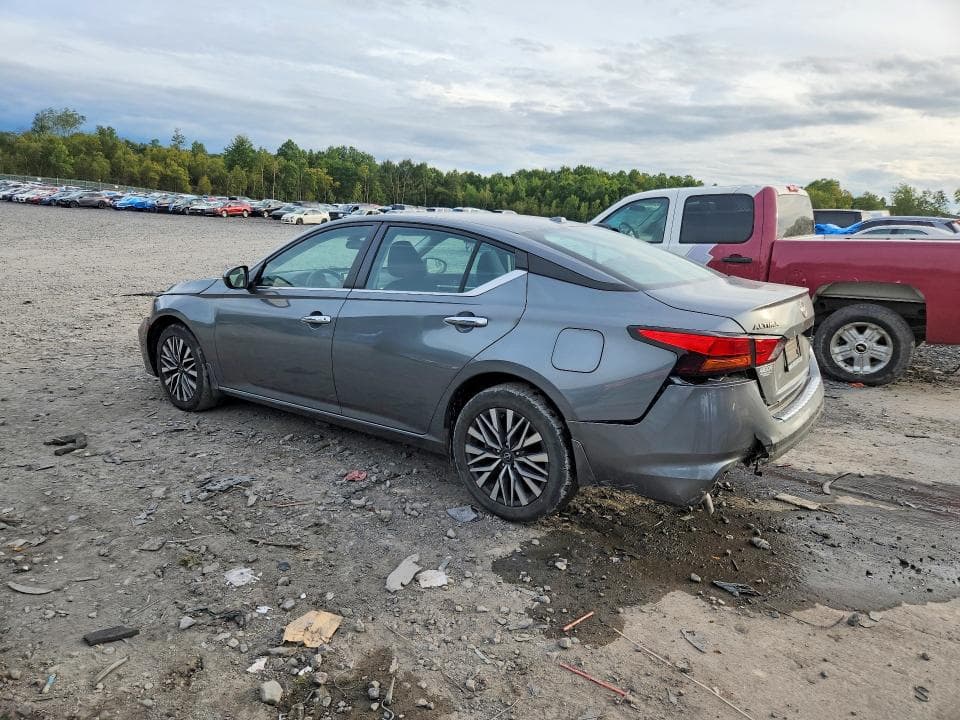 2023 NISSAN ALTIMA SV 2
