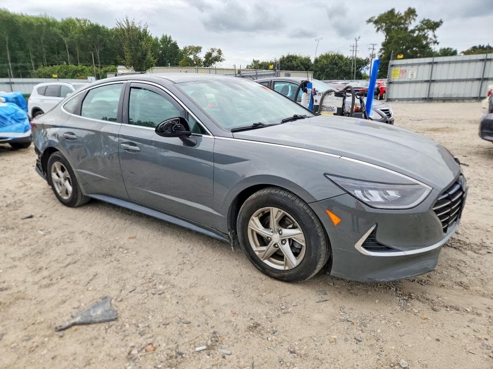 2021 HYUNDAI SONATA SE 4