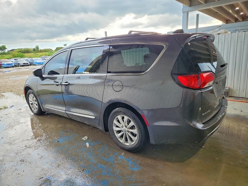 2018 CHRYSLER PACIFICA TOURING L 2