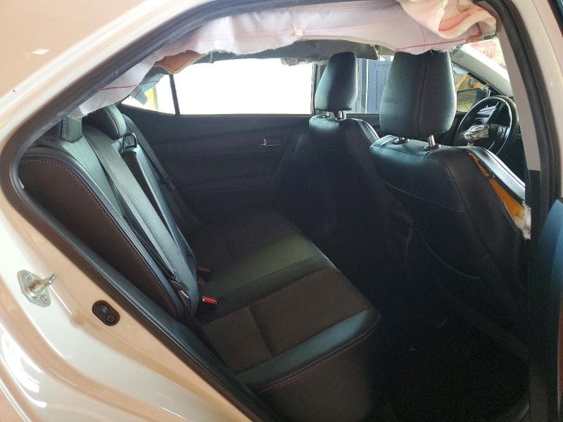 2018 TOYOTA COROLLA SE 10