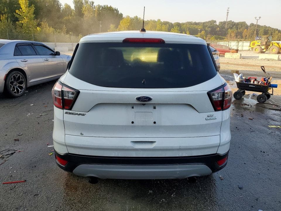 2017 FORD ESCAPE SE 6