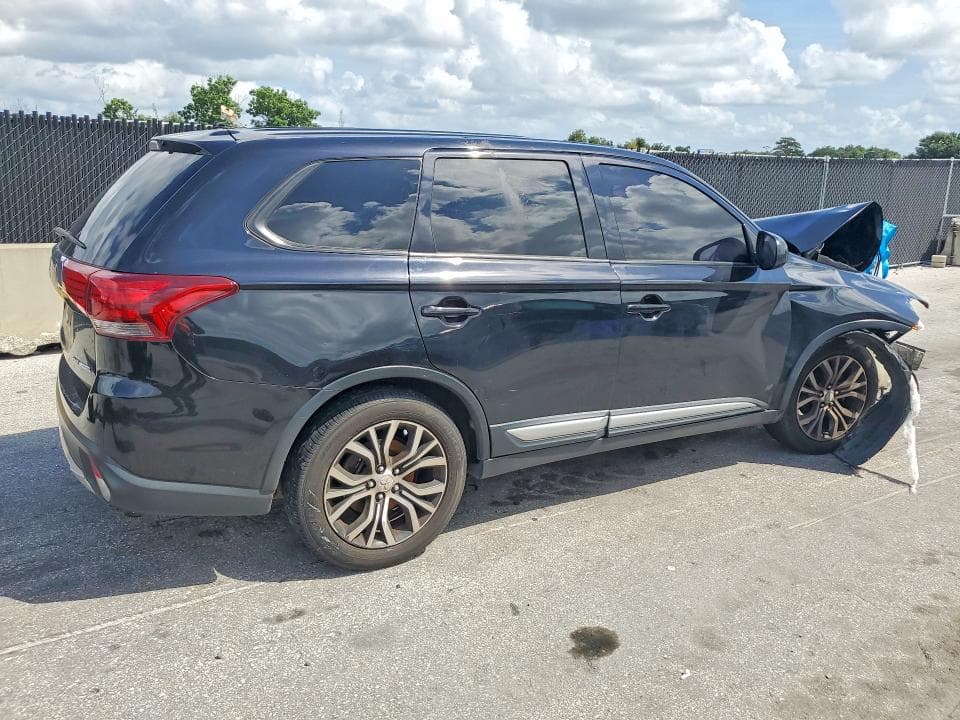 2018 MITSUBISHI OUTLANDER ES 3