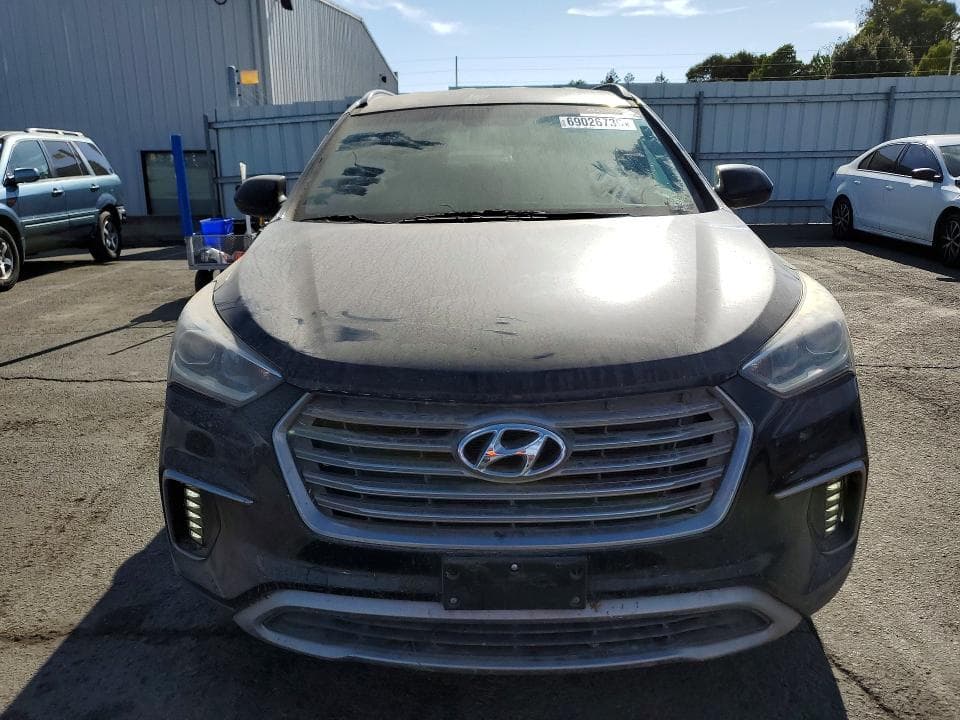 2017 HYUNDAI SANTA FE SE 5