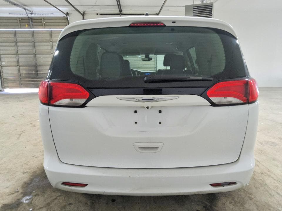 2021 CHRYSLER VOYAGER LXI 6