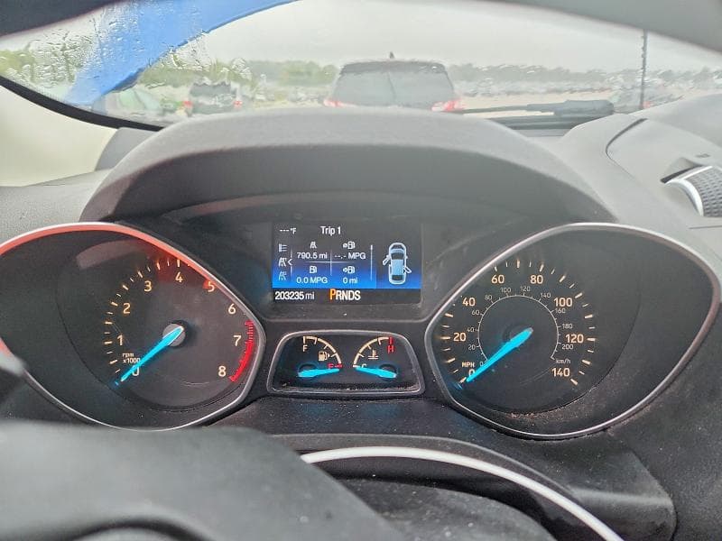 2017 FORD ESCAPE SE 9