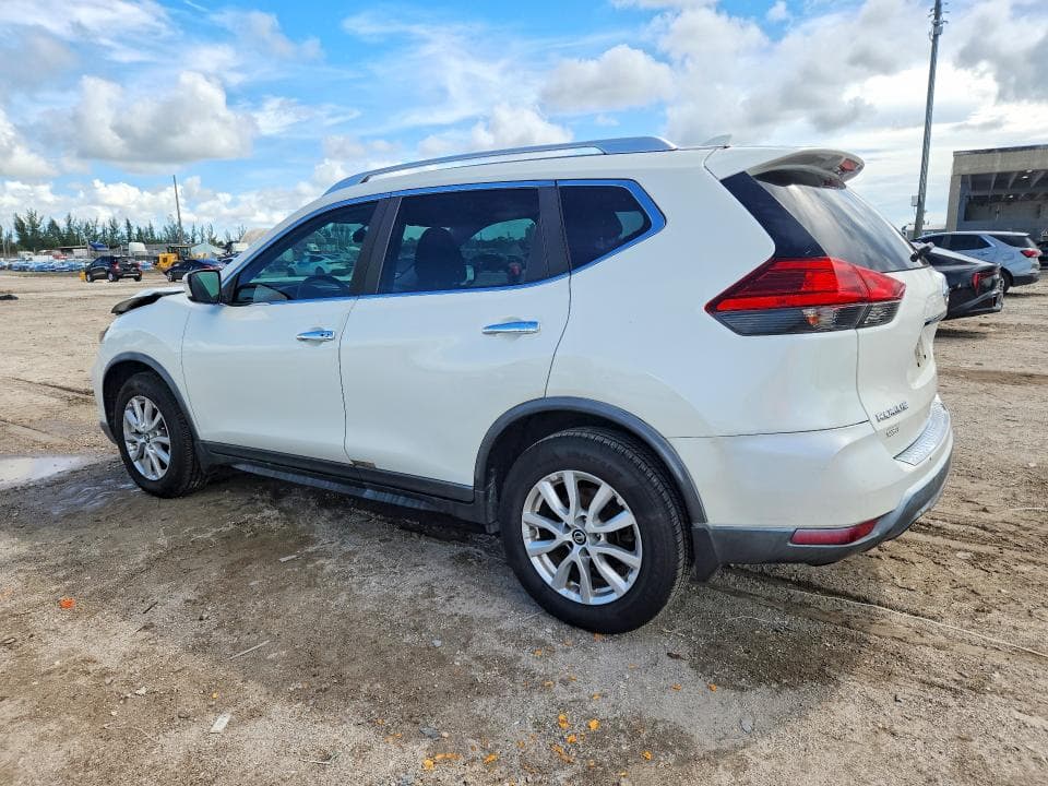 2017 NISSAN ROGUE SV 2