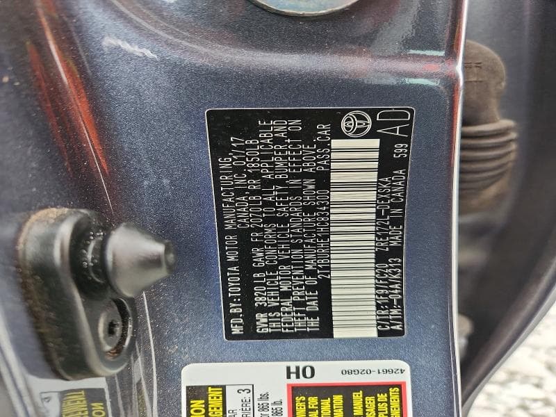 2017 TOYOTA COROLLA SE 12