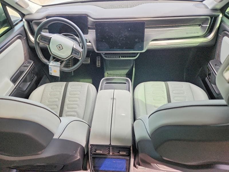 2023 RIVIAN R1T ADVENTURE 8