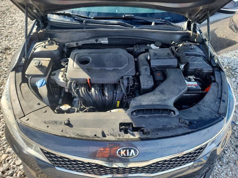 2018 KIA OPTIMA S 11