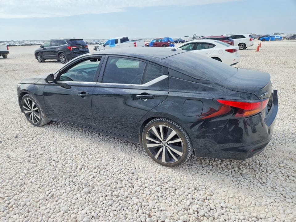2021 NISSAN ALTIMA SR 2