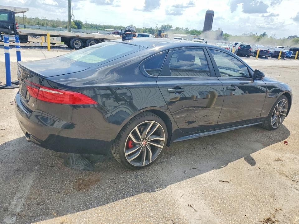 2017 JAGUAR XF S 3