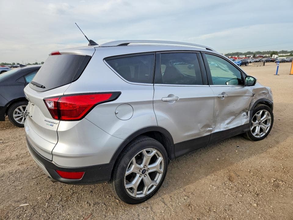 2019 FORD ESCAPE TITANIUM 3