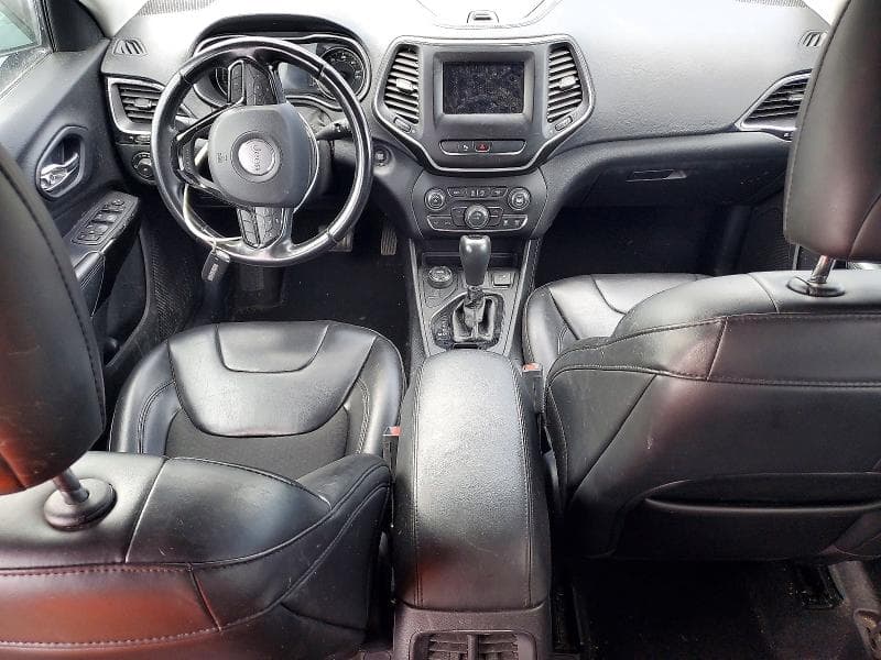 2020 JEEP CHEROKEE LATITUDE PLUS 8