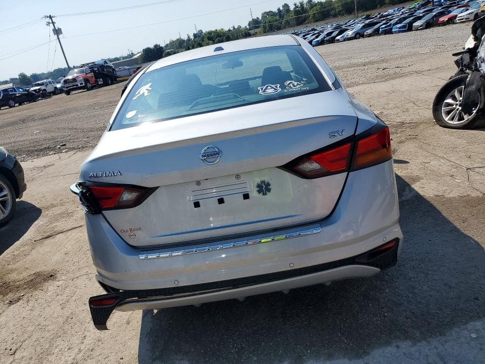 2022 NISSAN ALTIMA SV 6