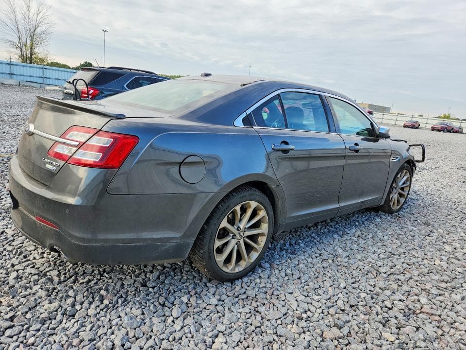 2017 FORD TAURUS LIMITED 3