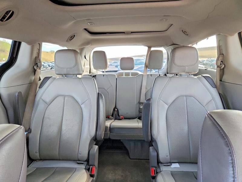 2019 CHRYSLER PACIFICA TOURING L PLUS 10