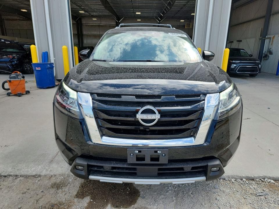 2023 NISSAN PATHFINDER SL 5