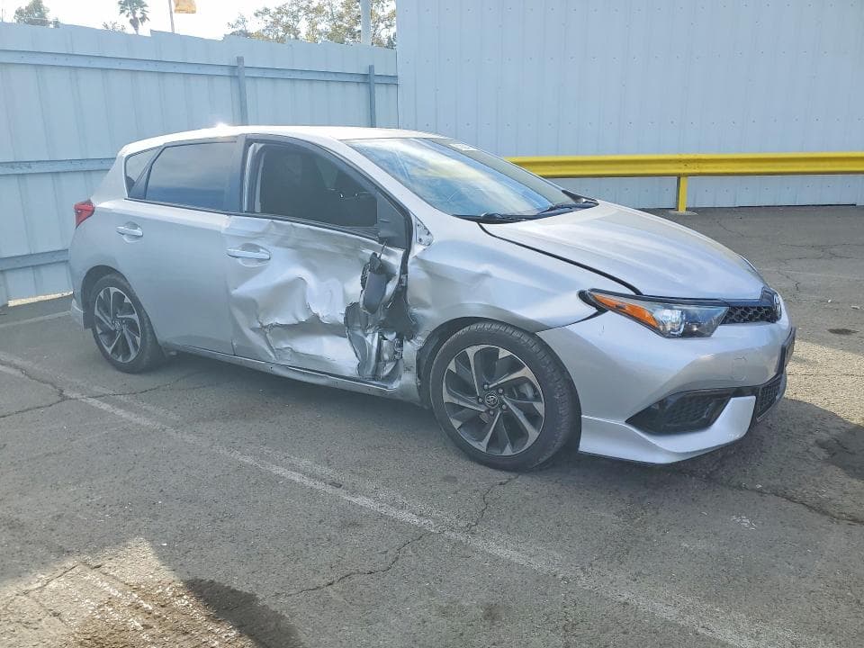 2017 TOYOTA COROLLA IM BASE 4