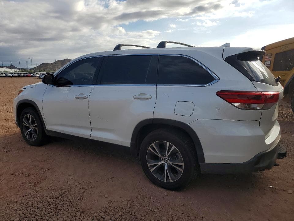 2019 TOYOTA HIGHLANDER LE PLUS 2