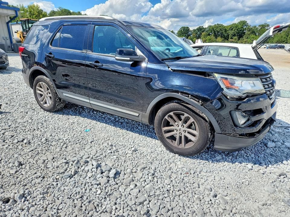 2017 FORD EXPLORER XLT 4