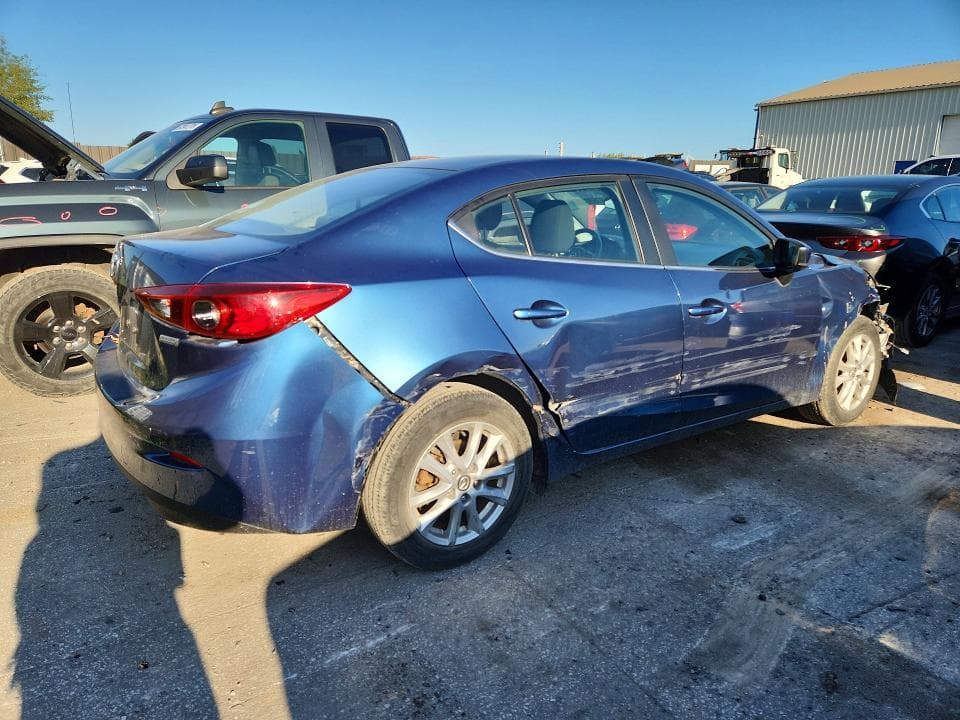 2018 MAZDA 3 GS 3