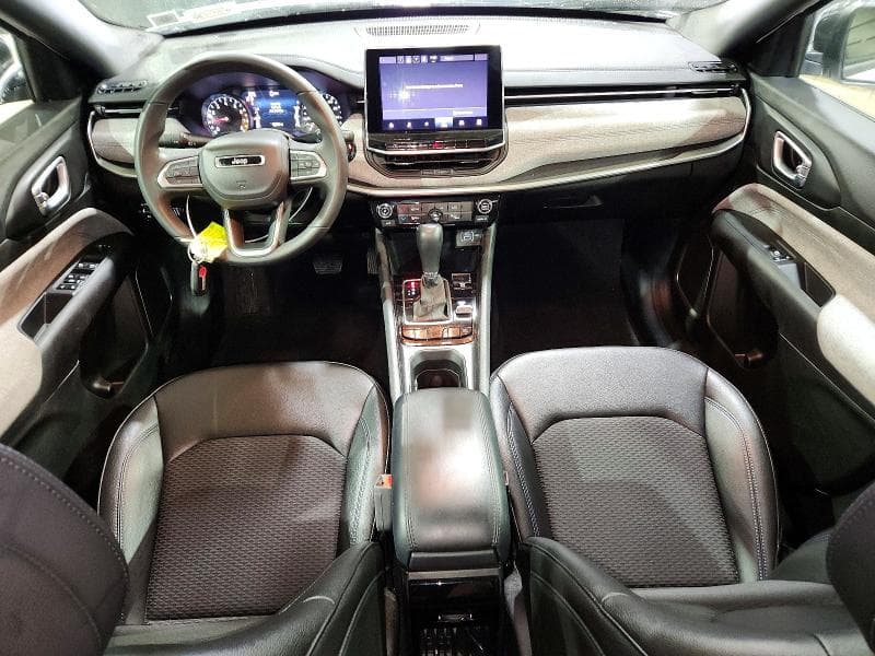 2024 JEEP COMPASS LATITUDE 8
