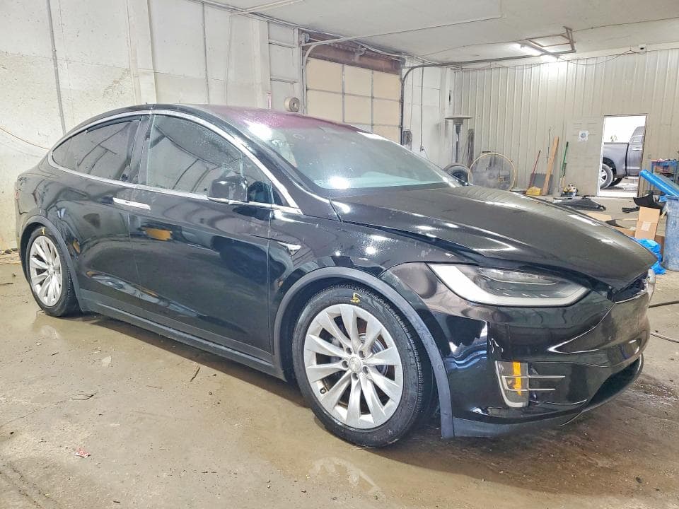 2019 TESLA MODEL X 4