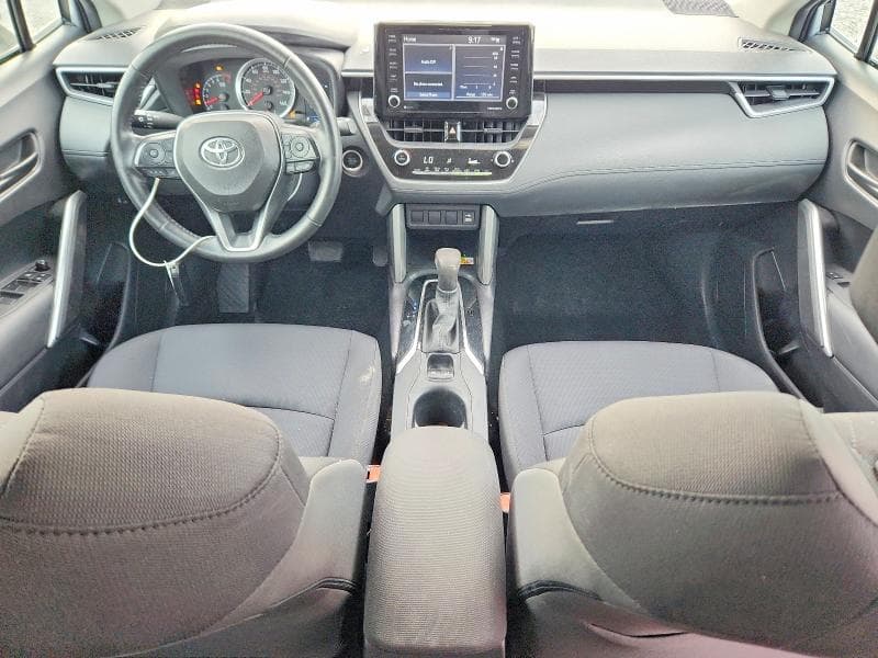 2022 TOYOTA COROLLA CROSS LE 8