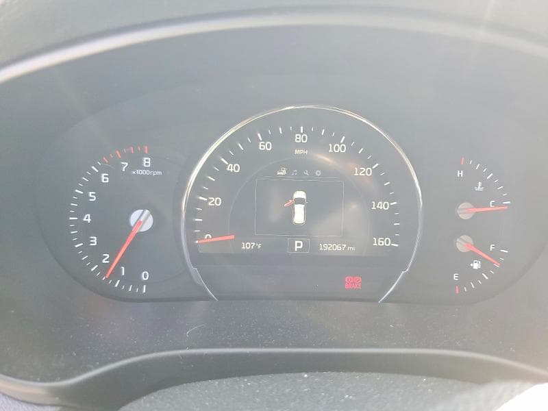 2017 KIA SORENTO EX 9